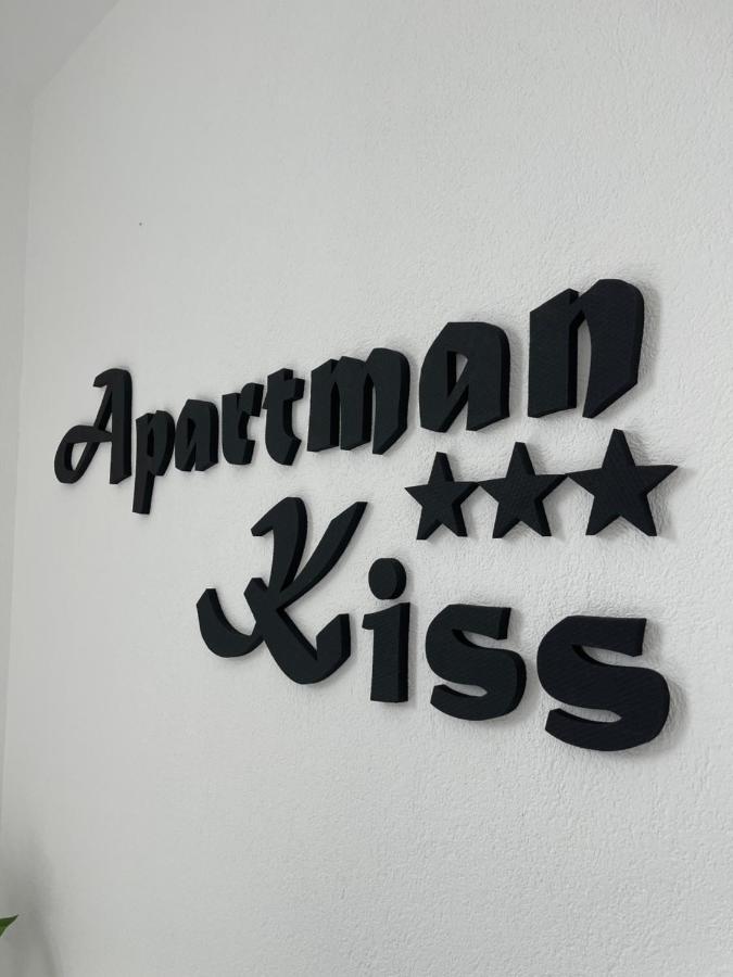 Apartman Kis Apartment ไยเซ ภายนอก รูปภาพ